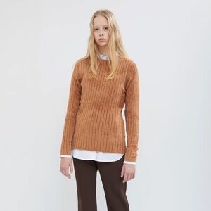 Seis Marjan | dion velour ribbed mockneck sweater